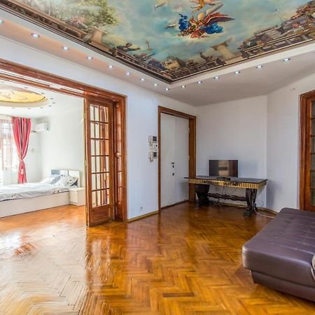 Apartment Faryna Букурещ Екстериор снимка