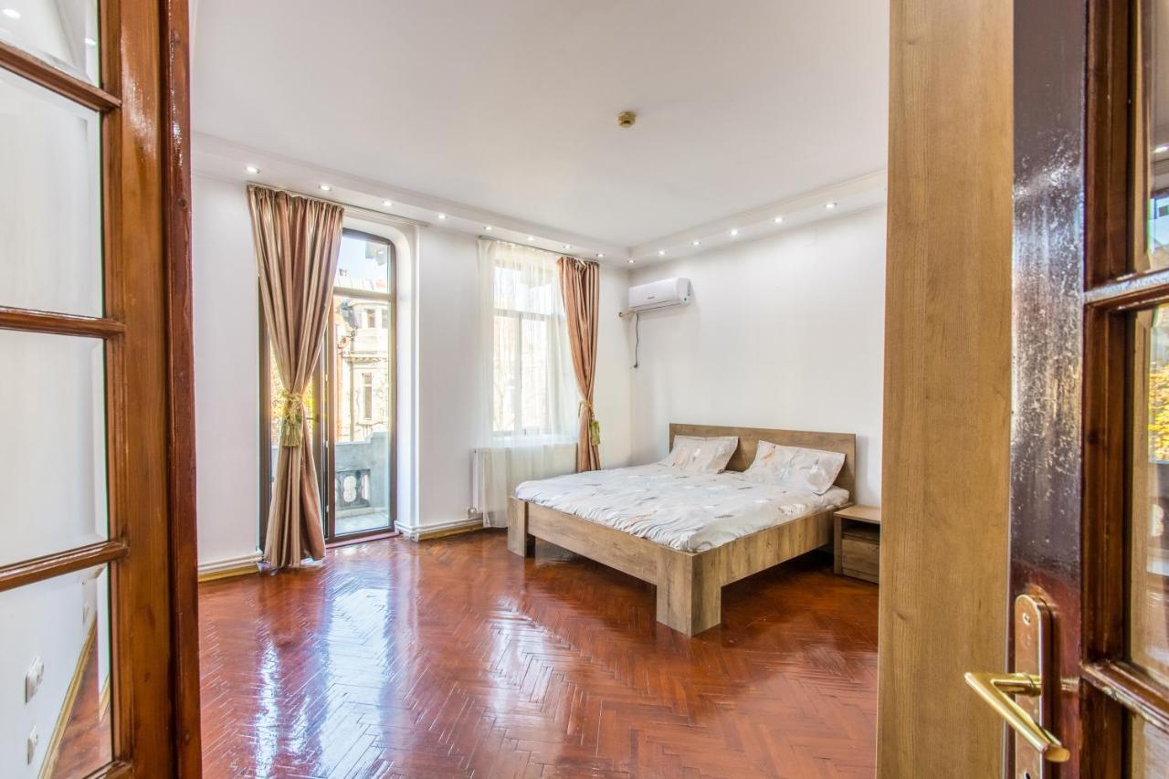 Apartment Faryna Букурещ Екстериор снимка