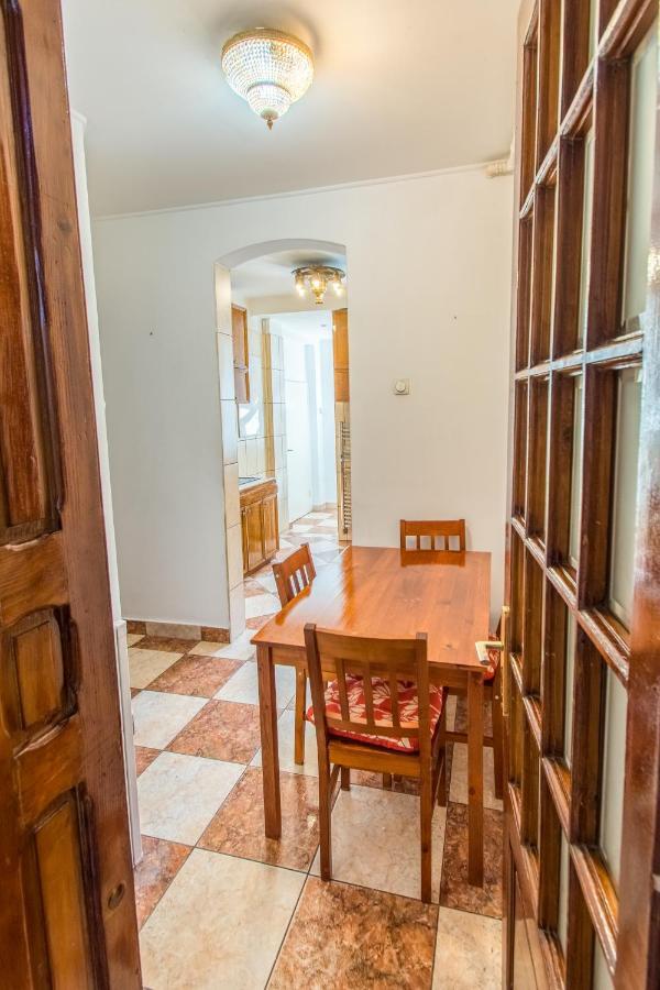 Apartment Faryna Букурещ Екстериор снимка